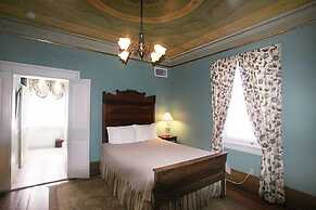 17Hundred90 Inn and Restaurant