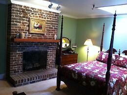 17Hundred90 Inn and Restaurant