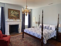 17Hundred90 Inn and Restaurant