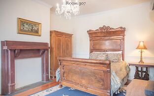 17Hundred90 Inn and Restaurant