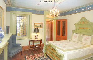 17Hundred90 Inn and Restaurant