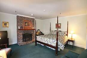 17Hundred90 Inn and Restaurant