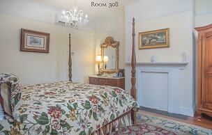 17Hundred90 Inn and Restaurant