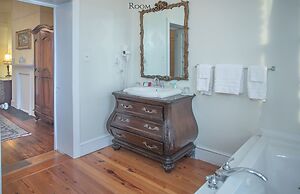 17Hundred90 Inn and Restaurant