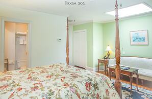 17Hundred90 Inn and Restaurant