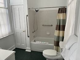 17Hundred90 Inn and Restaurant