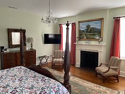 17Hundred90 Inn and Restaurant