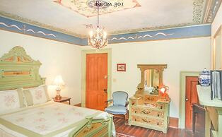 17Hundred90 Inn and Restaurant