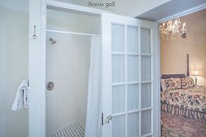 17Hundred90 Inn and Restaurant