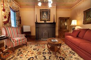 17Hundred90 Inn and Restaurant