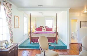 17Hundred90 Inn and Restaurant