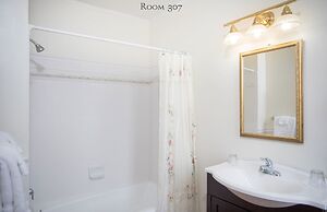 17Hundred90 Inn and Restaurant