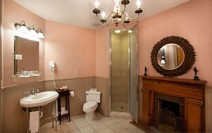 17Hundred90 Inn and Restaurant