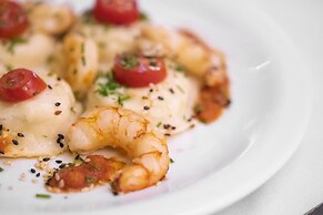 El Conquistador Hotel