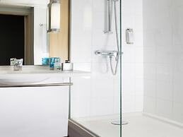 ibis Lyon Gerland Musée des Confluences