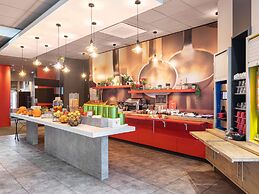 ibis Lyon Gerland Musée des Confluences