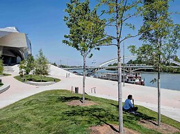 ibis Lyon Gerland Musée des Confluences