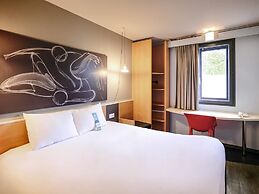 ibis Lyon Gerland Musée des Confluences