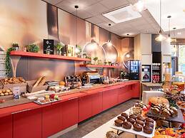 ibis Lyon Gerland Musée des Confluences