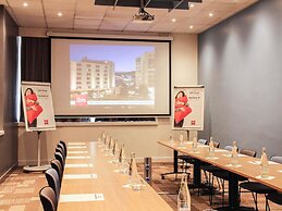 ibis Lyon Gerland Musée des Confluences
