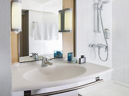 ibis Lyon Gerland Musée des Confluences