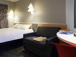 ibis Lyon Gerland Musée des Confluences