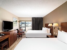 Huntingdon Hotel and Suites