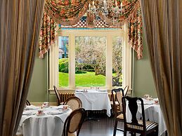 Huntingdon Hotel and Suites