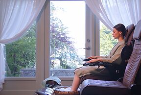 Huntingdon Hotel and Suites