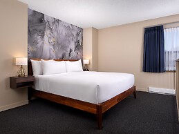 Huntingdon Hotel and Suites