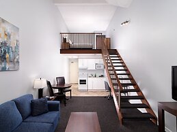 Huntingdon Hotel and Suites