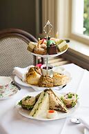 Huntingdon Hotel and Suites