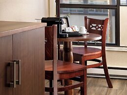 Huntingdon Hotel and Suites