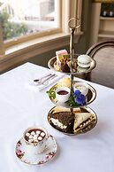 Huntingdon Hotel and Suites