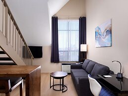 Huntingdon Hotel and Suites