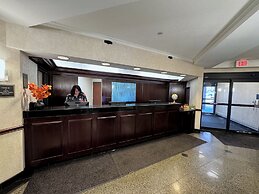 Troy Inn & Suites