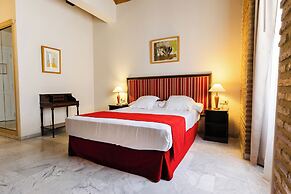 Ad Hoc Monumental Hotel