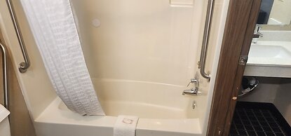 Motel 6 Concordia, MO