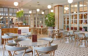 Doubletree by Hilton Bath