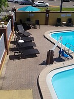 Quality Inn Airport - Cruise Port