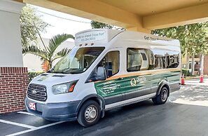 Quality Inn Airport - Cruise Port