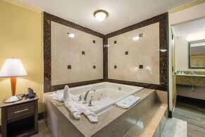 Hibiscus Inn & Suites