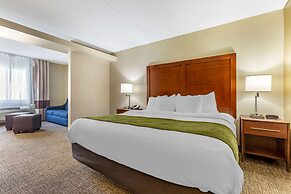 Comfort Inn & Suites Phoenix North / Deer Valley