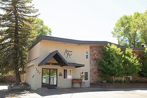 Aspenalt Lodge
