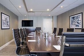 DoubleTree by Hilton Hotel Laurel