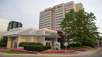 Somerset Inn
