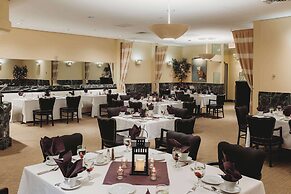 Somerset Inn