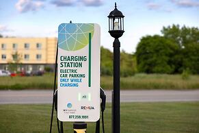 Days Inn by Wyndham Queensbury/Lake George