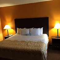 Days Inn by Wyndham Queensbury/Lake George