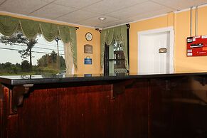 Days Inn by Wyndham Queensbury/Lake George